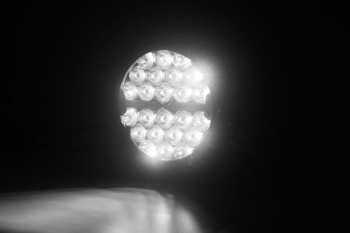 BLIZZARD Plus 7in. driving light with dual colour position & R65 warningDriving Light5064 PlusSRH LightingSRH Lighting