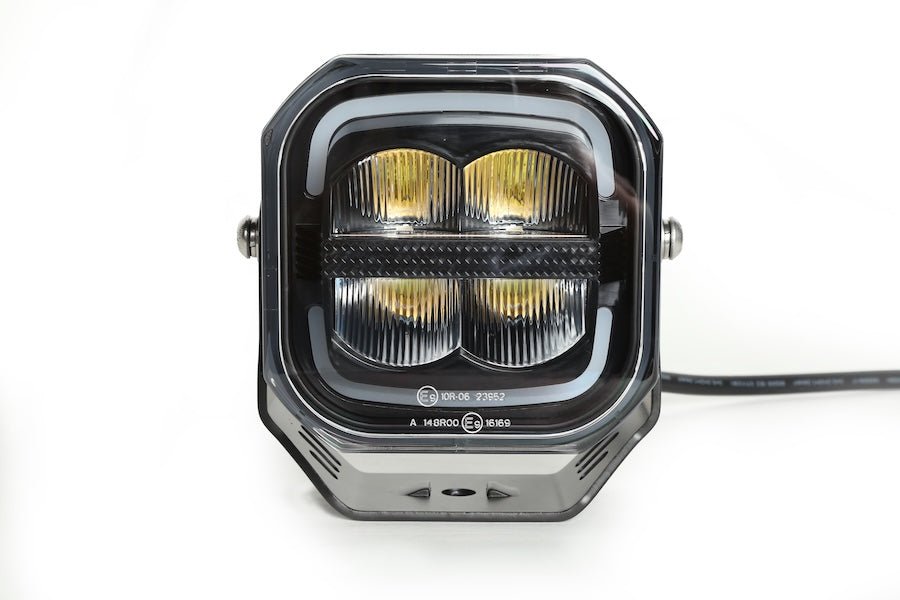 CALLISTO driving light with tricolour side light.Driving LightCallistoSRH LightingSRH Lighting