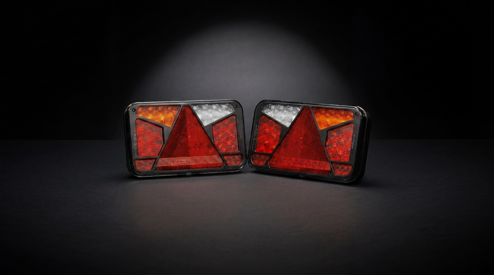 Fristom LED rear trailer lamp FT-370 LED 12-30 volt