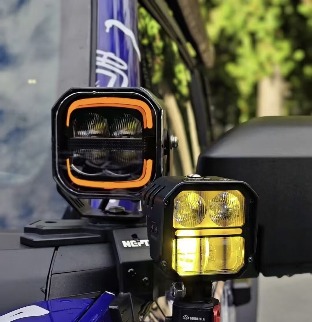 CALLISTO driving light with tricolour side light.Driving LightCallistoSRH LightingSRH Lighting