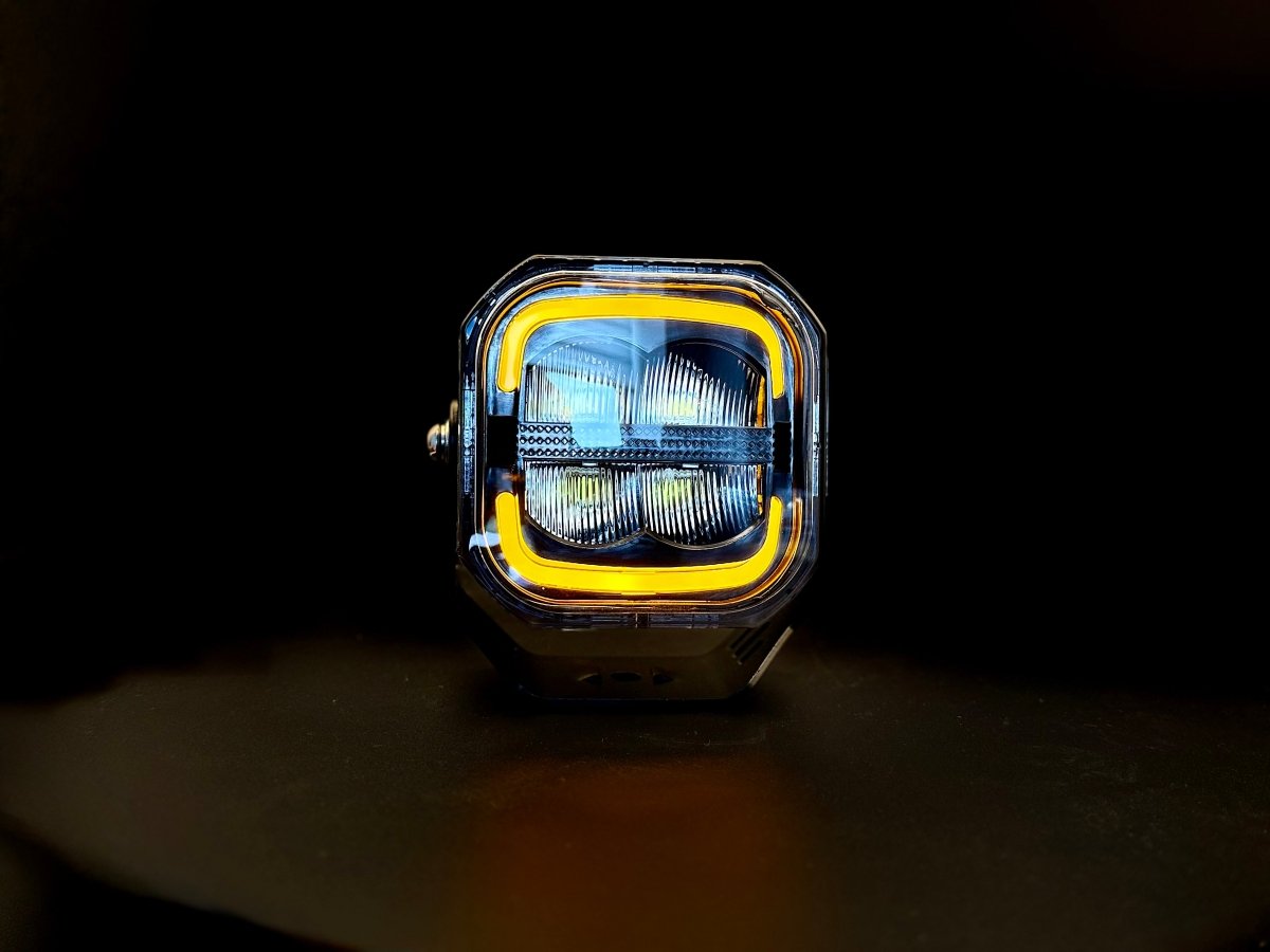 CALLISTO driving light with tricolour side light.Driving LightCallistoSRH LightingSRH Lighting