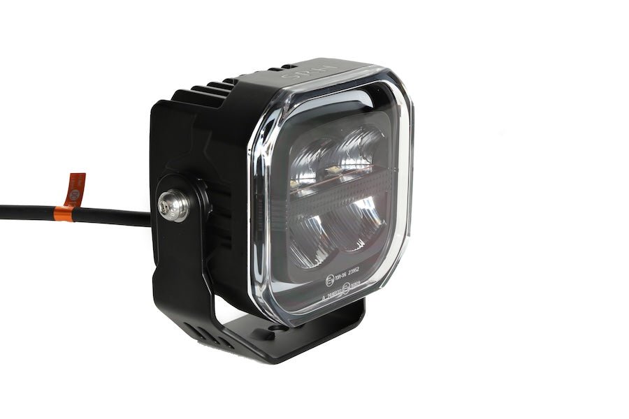 CALLISTO driving light with tricolour side light.Driving LightCallistoSRH LightingSRH Lighting