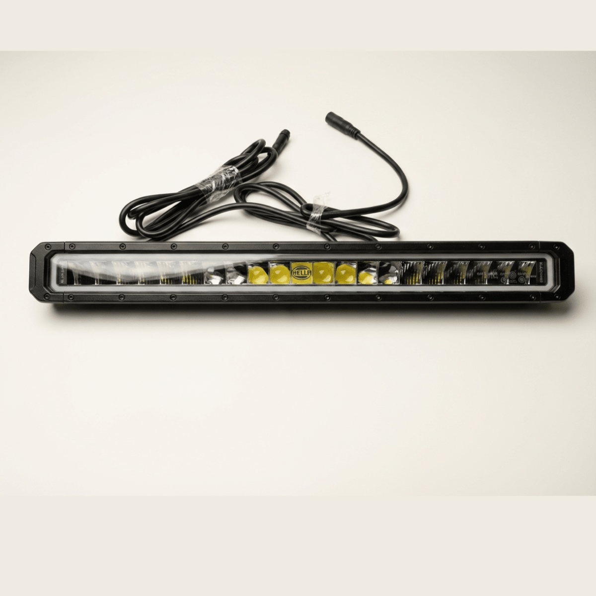 Hella Black Magic Tough Pro 22" light bar (Single Row, Single Module)21 - 32"HellaSRH Lighting